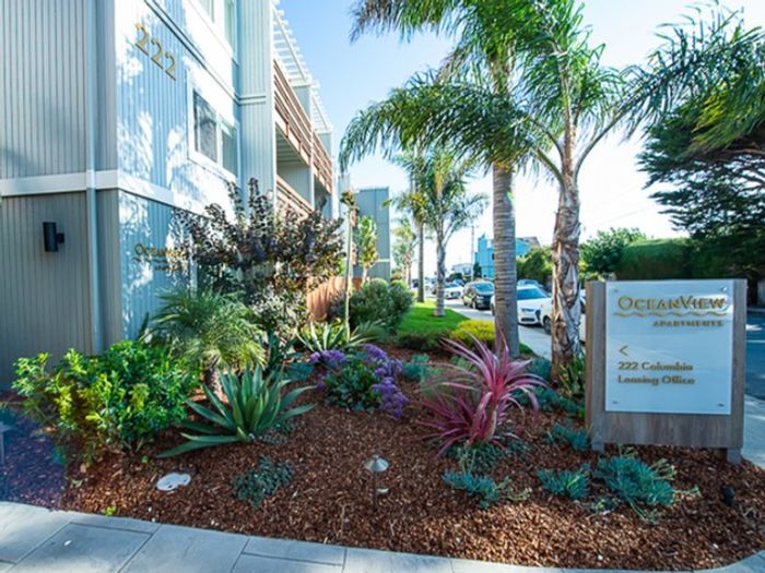 Oceanview Entrance 3