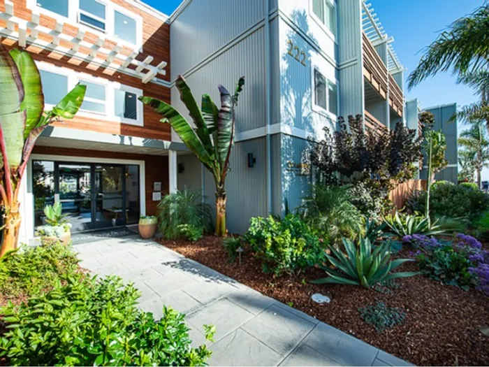 Oceanview Entrance 4