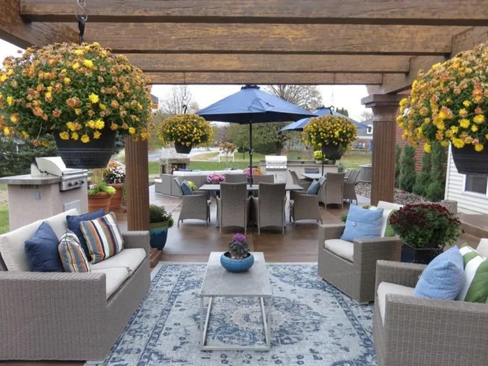 ReNew West Bloomington Outdoor Lounge Grill