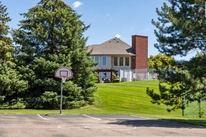 ReNew West Bloomington Basketball Court