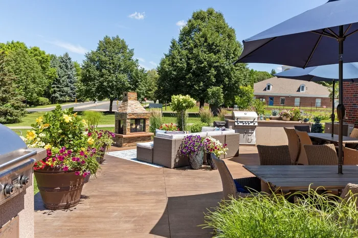 ReNew West Bloomington Outdoor Lounge Fireplace Grill