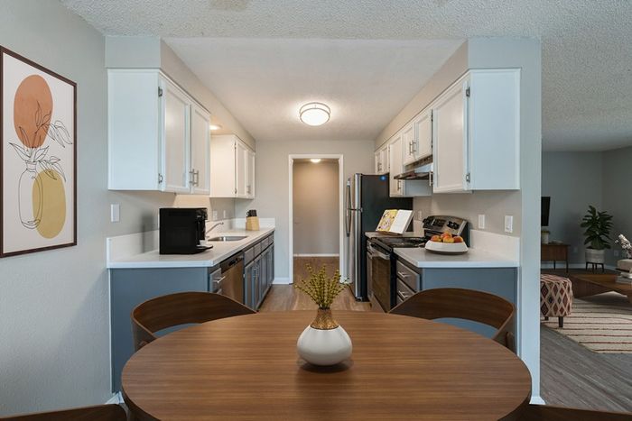 ReNew Rock Creek dining room and kitchen