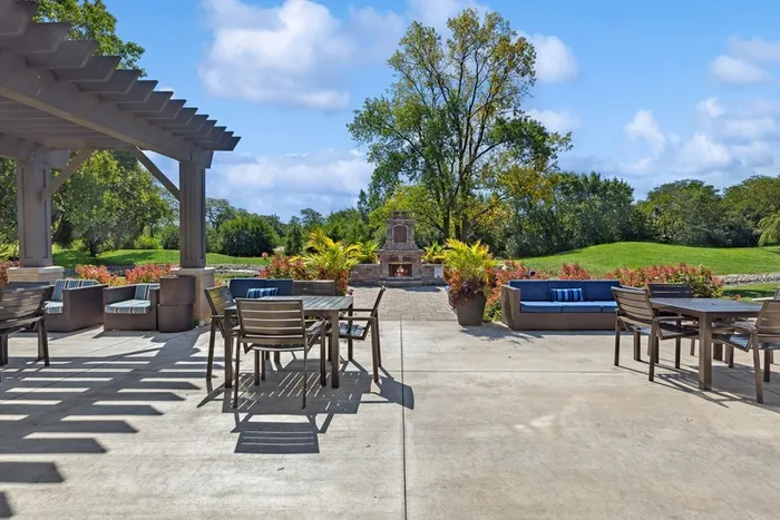 courtyard seating