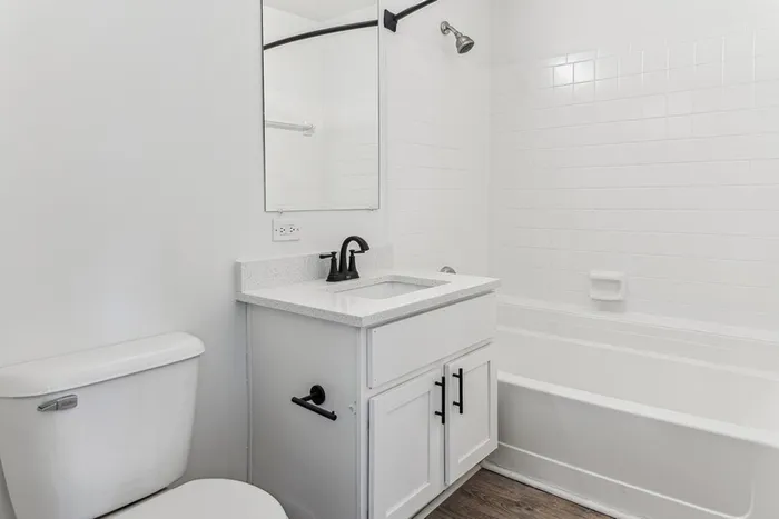 ReNew Marina Shores Modern Bathroom