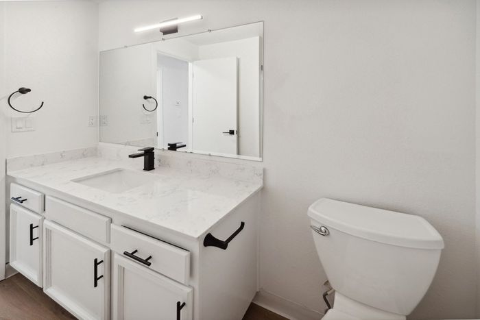 ReNew Rock Creek bathroom