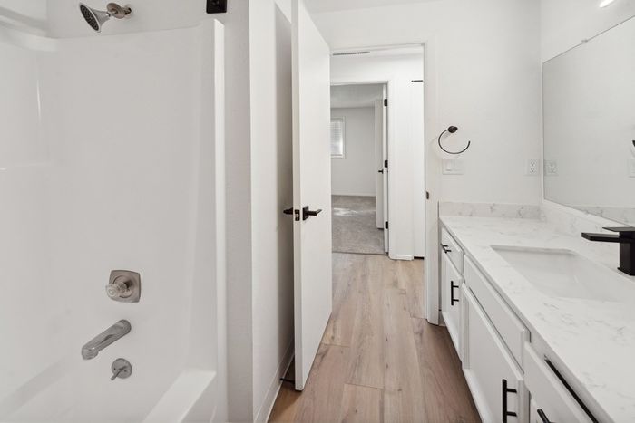 ReNew Rock Creek bathroom