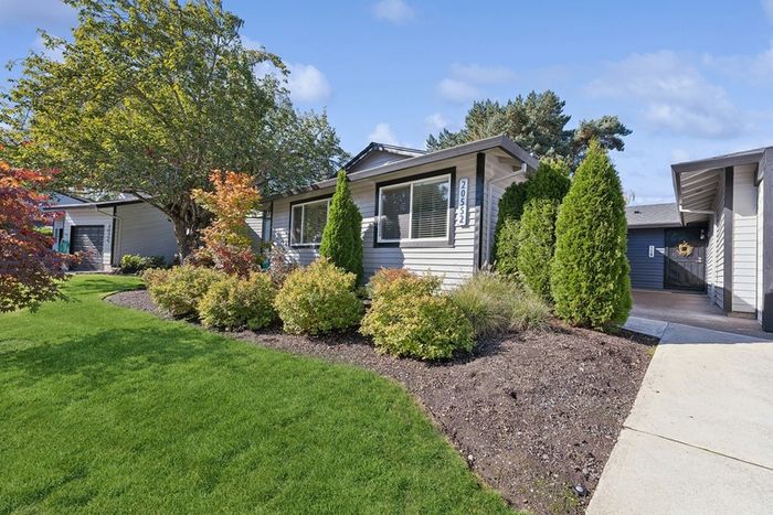 ReNew Rock Creek exterior