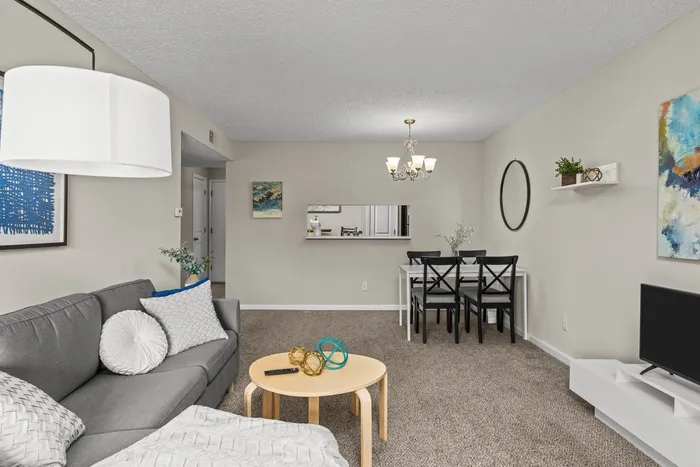 Chesterfield Place Apartments Remodeled One Bedroom | Chesterfield, MO Apartments