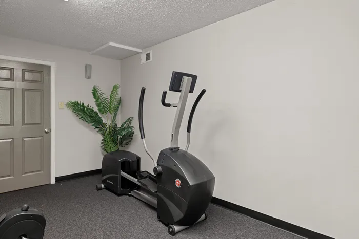 Fitness Center | Chesterfield Place Apartments | Chesterfield, MO Apartments