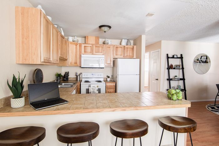 ReNew Evergreen (Evergreen Garden) - Cozy Kitchen