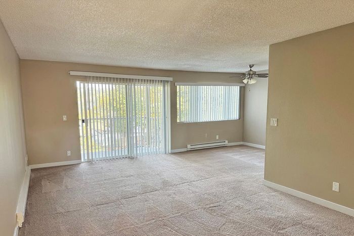 ReNew Riverton Park - Spacious Living Room