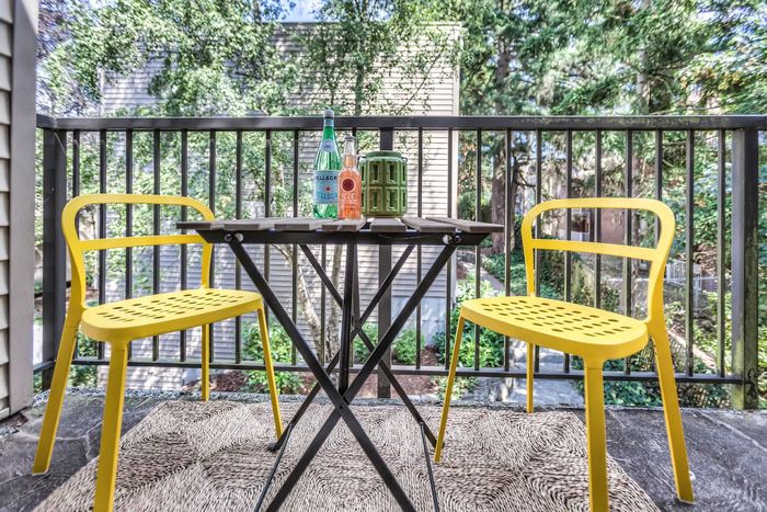 ReNew Northline (Northline Apartments) - Balcony Seating