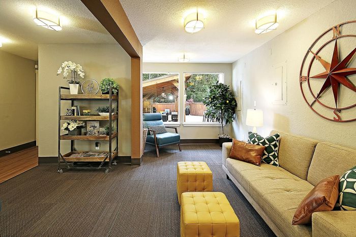 ReNew Northline (Northline Apartments) - Cozy Living Area