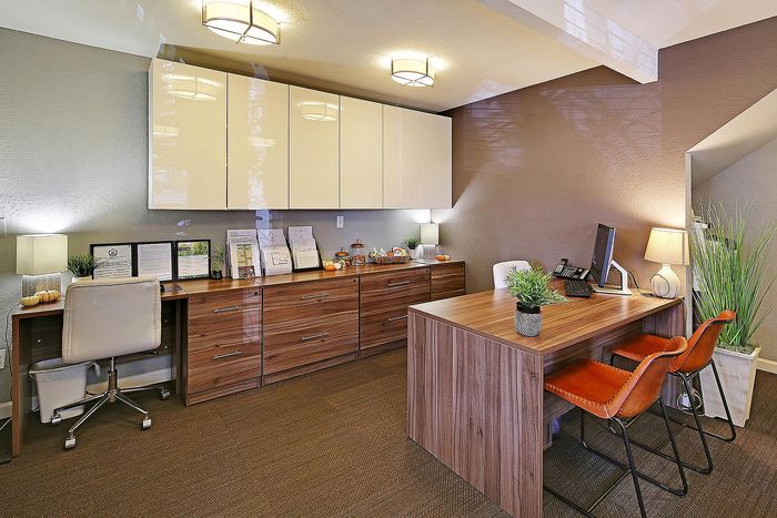 ReNew Northline (Northline Apartments) - Office Interior