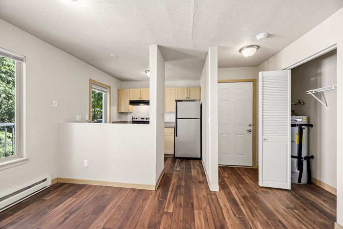 ReNew Northline (Northline Apartments) - Open Kitchen Area