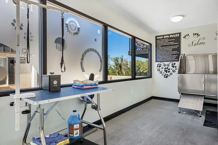 ReNew Kennedy Park - Pet Spa Room