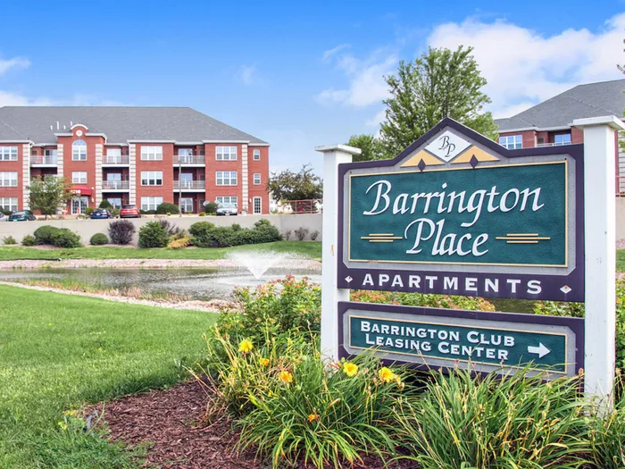 Barrington Place Apartments in Madison, Wisconsin offering spacious 1 bedroom, 1 bedroom plus den, and 2 bedroom apartment homes.