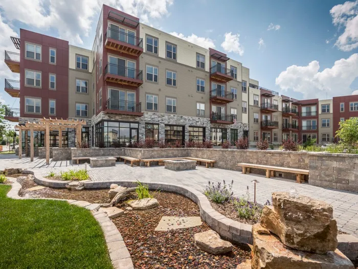 Apartments and town homes in Grafton, Wisconsin. 1505 offers 1 bedroom,  2 bedroom, and 3 bedroom luxury apartments and 2 bedroom town homes.