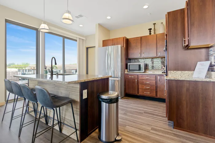 Apartments and town homes in Grafton, Wisconsin.  1505 offers 1 bedroom,  2 bedroom, and 3 bedroom luxury apartments and 2 bedroom town homes.