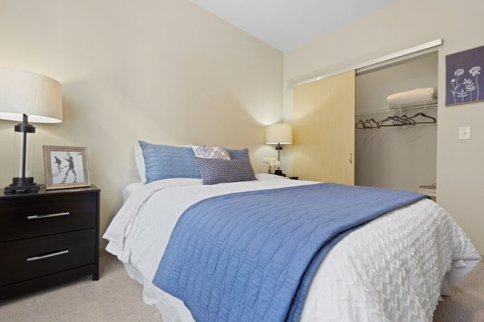 Apartments in Menomonee Falls, Wisconsin. The Junction offers modern studio, 1 bedroom, 2 bedroom, and 3 bedroom apartments.