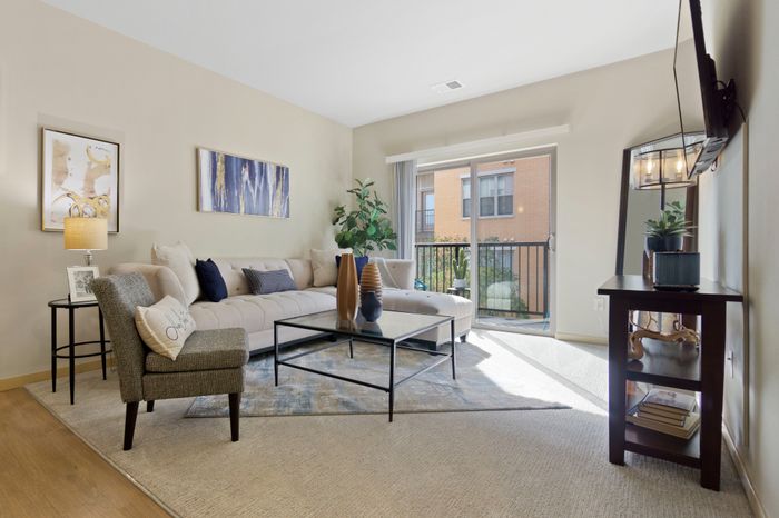 Apartments in Menomonee Falls, Wisconsin. The Junction offers modern studio, 1 bedroom, 2 bedroom, and 3 bedroom apartments.