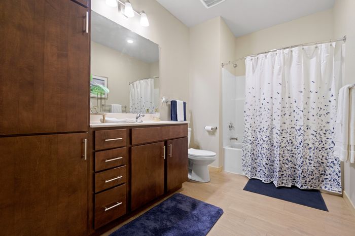 Apartments in Menomonee Falls, Wisconsin. The Junction offers modern studio, 1 bedroom, 2 bedroom, and 3 bedroom apartments.
