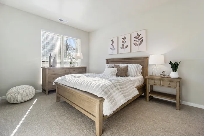 Seasons at Hoffman Estates Apartments in Hoffman Estates, Illinois. Luxury, condo style, studio, 1 bedroom, 2 bedroom, and 3 bedroom apartments, with private entry and garage options and in-unit laundry