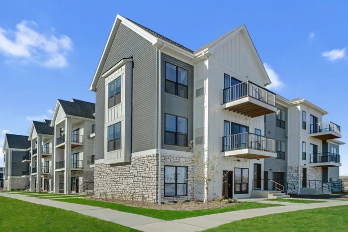 Seasons at Hoffman Estates Apartments in Hoffman Estates, Illinois. Luxury, condo style, studio, 1 bedroom, 2 bedroom, and 3 bedroom apartments, with private entry and garage options and in-unit laundry