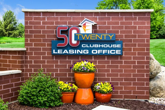 50Twenty Apartments in Madison, Wisconsin. Luxury studio, 1 bedroom, 1 bedroom + den, 2 bedroom, and 3 bedroom apartments.