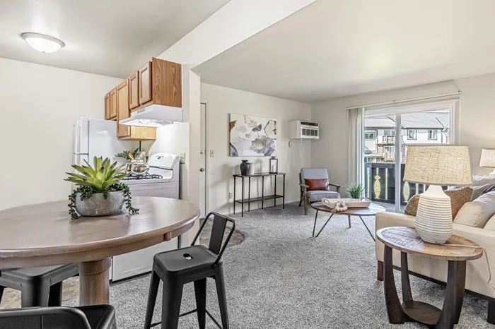 Apartment kitchen at Creekwood Apartments in Green Bay, Wisconsin featuring spacious layouts and functional design.
