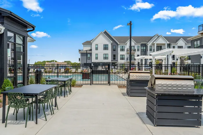 Seasons at Hoffman Estates Apartments in Hoffman Estates, Illinois. Luxury, condo style, studio, 1 bedroom, 2 bedroom, and 3 bedroom apartments, with private entry and garage options and in-unit laundry