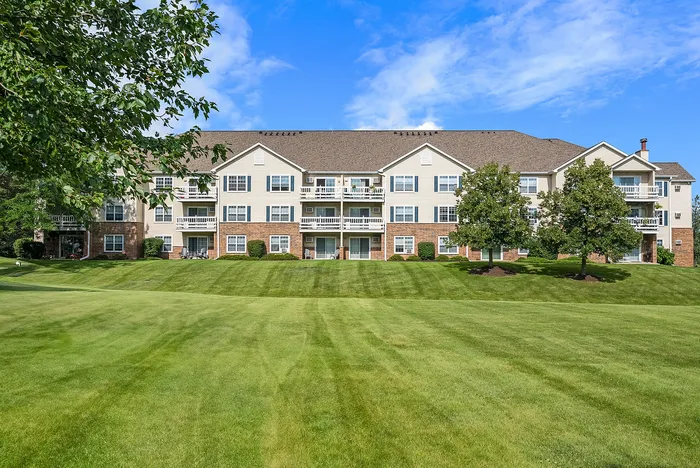 Resident apartment buildings at Riverwood Apartments in Kenosha, Wisconsin offering 1 bedroom and 2 bedroom homes.