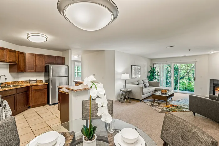Apartments in Fitchburg, Wisconsin. The Landmark at Hatchery Hill offers spacious studio, 1 bedroom, 1 bedroom + den, and 2 bedroom apartments with fireplaces.