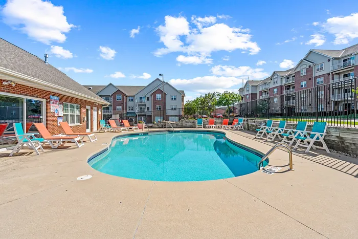 Apartments in Fitchburg, Wisconsin. The Landmark at Hatchery Hill offers spacious studio, 1 bedroom, 1 bedroom + den, and 2 bedroom apartments with fireplaces.