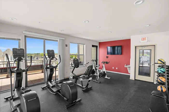 Apartments and town homes in Grafton, Wisconsin.  1505 offers 1 bedroom,  2 bedroom, and 3 bedroom luxury apartments and 2 bedroom town homes.