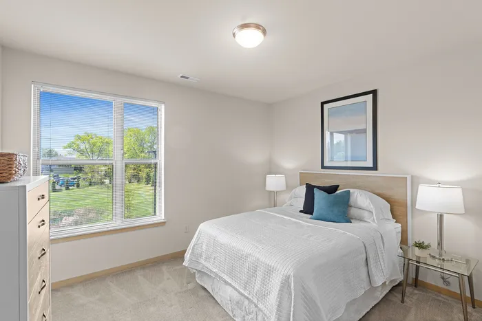 Apartments and town homes in Grafton, Wisconsin.  1505 offers 1 bedroom,  2 bedroom, and 3 bedroom luxury apartments and 2 bedroom town homes.