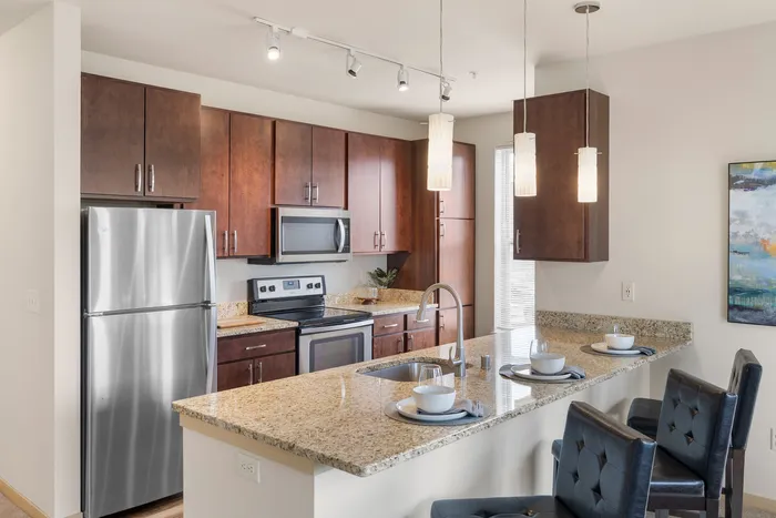 Apartments and town homes in Grafton, Wisconsin.  1505 offers 1 bedroom,  2 bedroom, and 3 bedroom luxury apartments and 2 bedroom town homes.