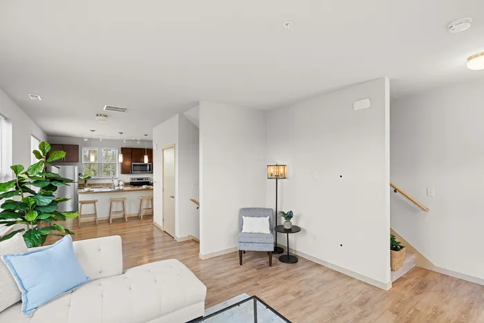 Apartments and town homes in Grafton, Wisconsin.  1505 offers 1 bedroom,  2 bedroom, and 3 bedroom luxury apartments and 2 bedroom town homes.
