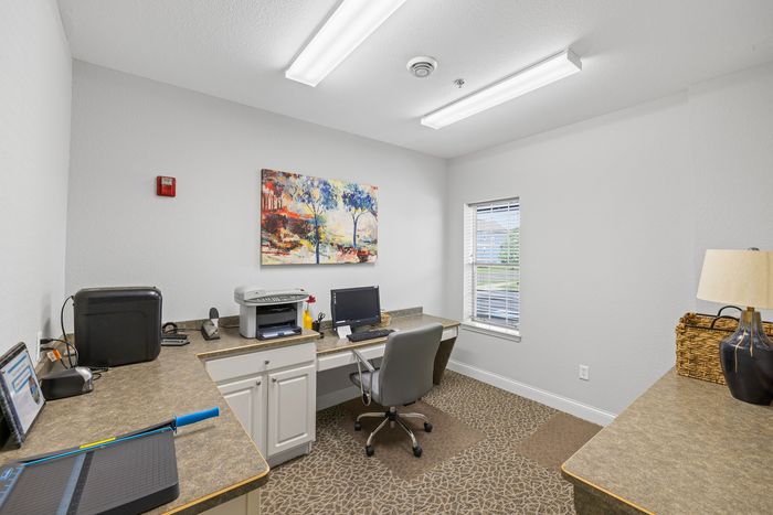 Senior Apartments in Sun Prairie, Wisconsin. Liberty Square offers spacious 1 bedroom and 2 bedroom apartments, some with fireplaces.