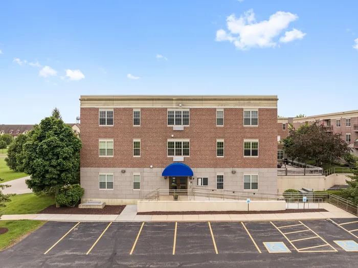 Senior Apartments in Sun Prairie, Wisconsin. Liberty Square offers spacious 1 bedroom and 2 bedroom apartments, some with fireplaces.
