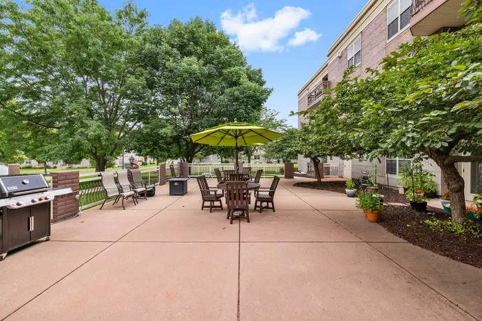 Senior Apartments in Sun Prairie, Wisconsin. Liberty Square offers spacious 1 bedroom and 2 bedroom apartments, some with fireplaces.