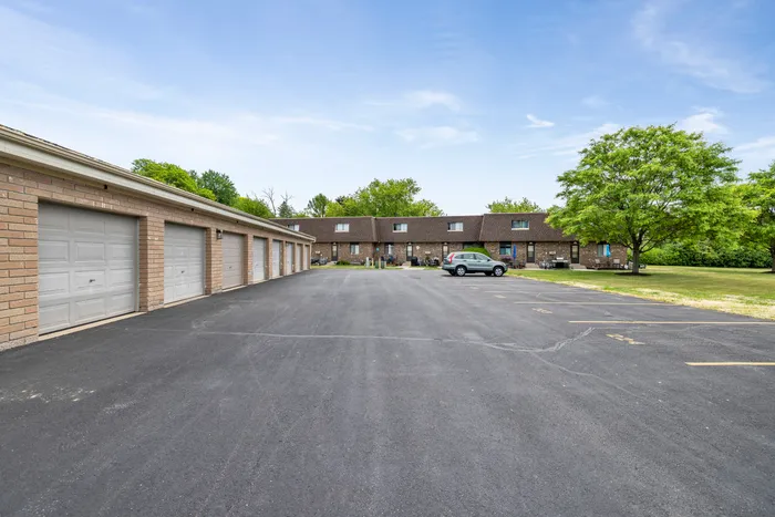 Stone Point Apartments Detached Garages