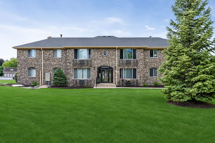 Apartment community exterior at Stone Point Apartments in Menomonee Falls, WI