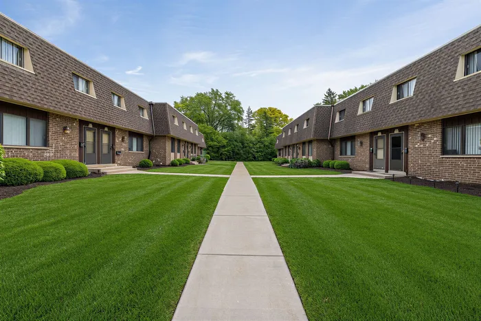 Premium apartment exterior at Stone Point Apartments in Menomonee Falls, WI