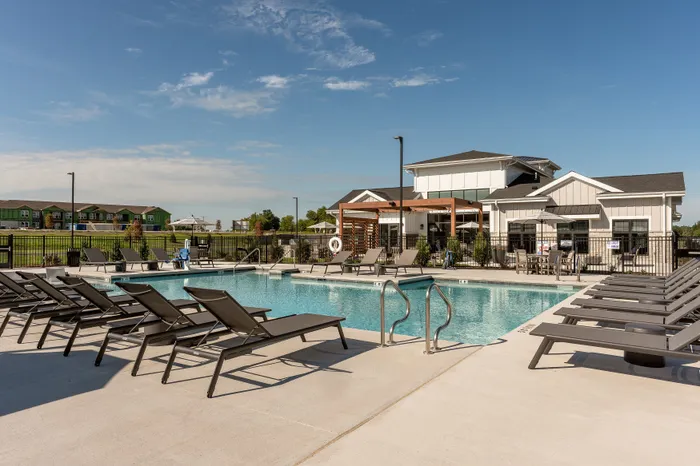 Seasons at Spring Street resort-style pool