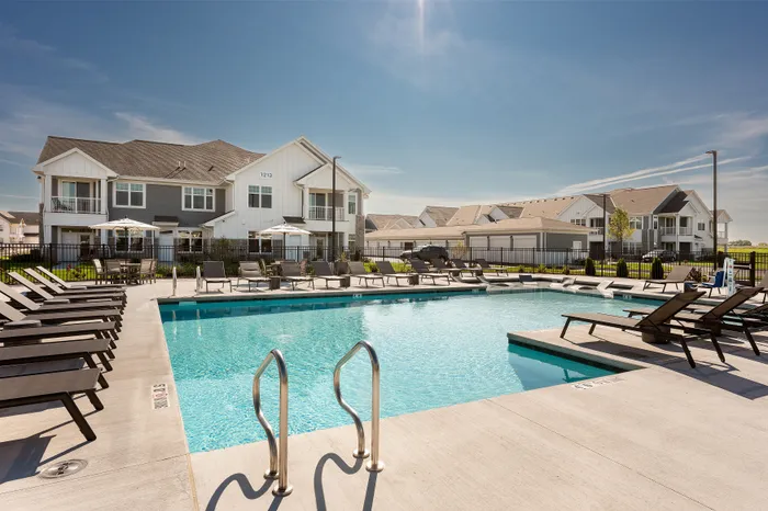 Seasons at Spring Street resort-style pool