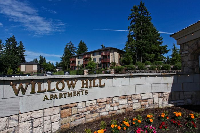 Community Sign Monument | Puyallup WA Apartments For Rent | Willow Hill Apartments