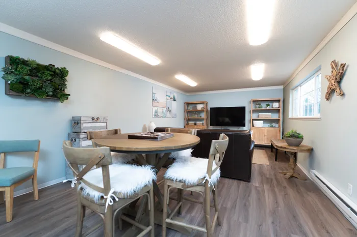 Explore Rebecca Shores Apartments