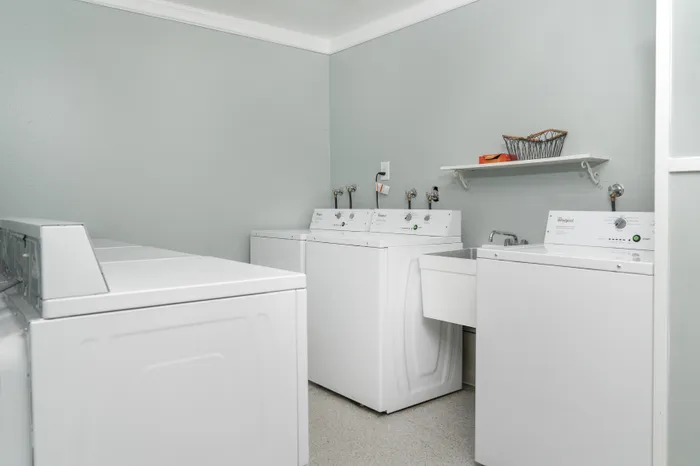 Explore Rebecca Shores Apartments