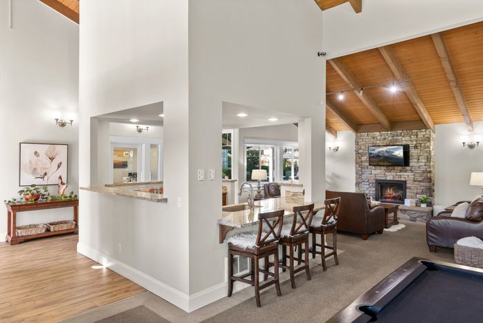 Kitchenette + Entertainment Lounge l 1 and 2 Bedroom Apartments in University Place, WA l Park Place Apartments